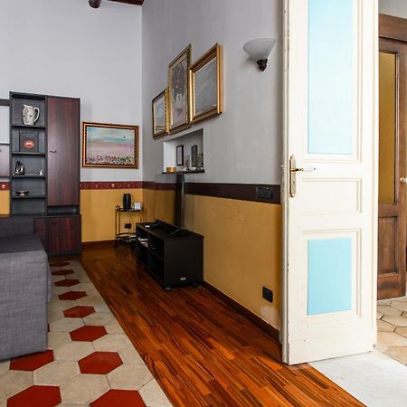Regal Santa Chiara By Dimorra Apartment Naples Luaran gambar