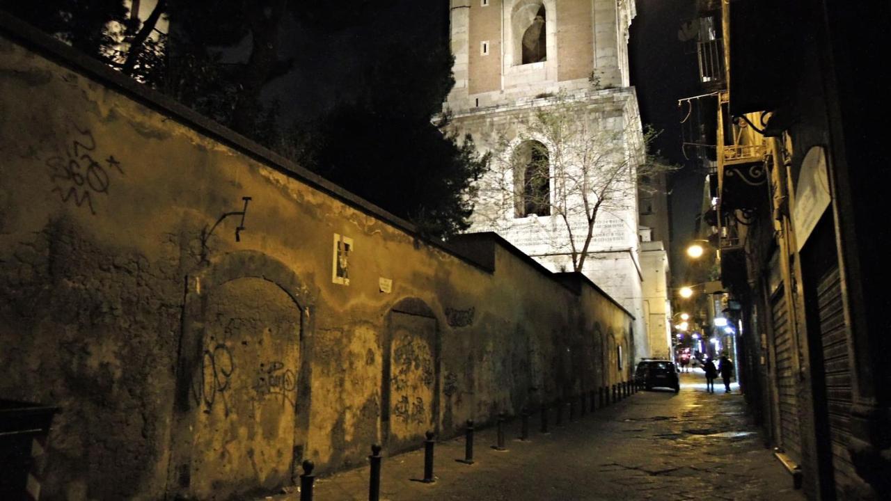 Regal Santa Chiara By Dimorra Apartment Naples Luaran gambar